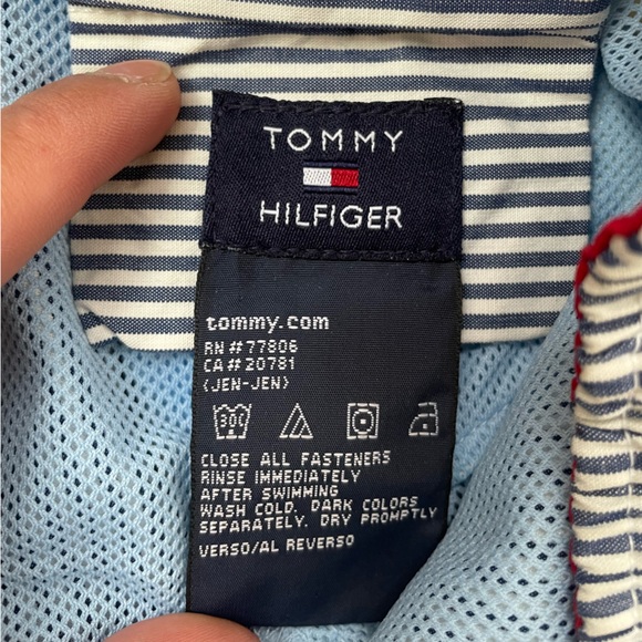 Tommy Hilfiger swimming shorts (M) - Picture 5 of 7